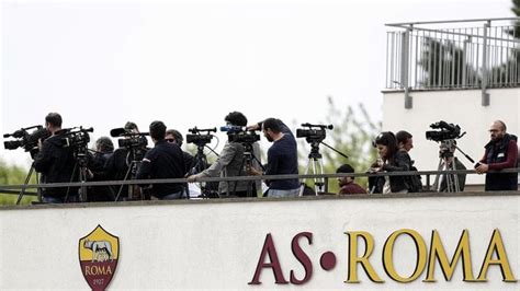 scandalo rolex roma calcio|Roma, caccia alle streghe: indagini sui dipendenti per il video hot .